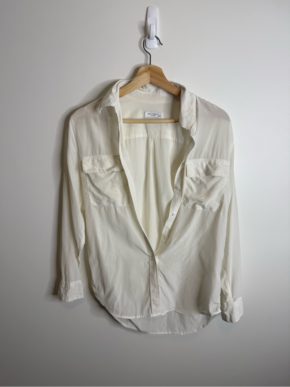 Equipment Silk Button Down Shirt Blouse white size xs